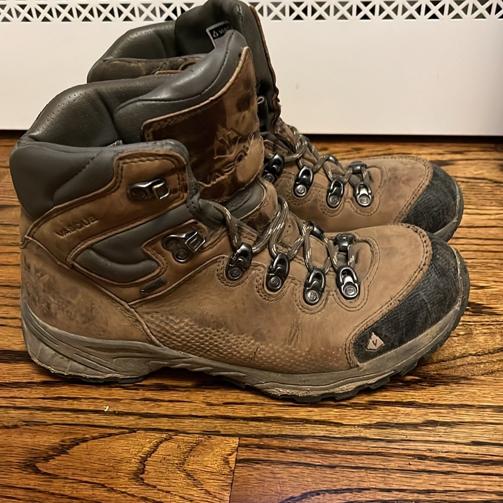 Basque St. Elias GTX Hiking Boot (Women’s 9)
